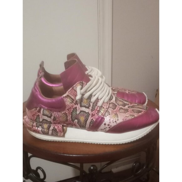 Esse ut Esse Shoes - Women's Esse ut Esse Python Leather Sneakers (EU 39) Size 9